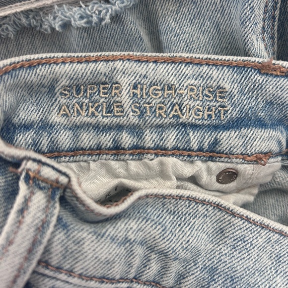 AE Stretch Super High-Waisted Ripped Ankle Straight Jean Size 10 short - Picture 7 of 8
